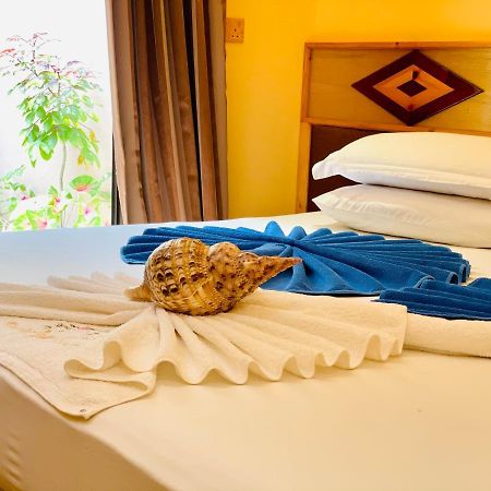 Siesta Beach Hotel остров Маафуши Екстериор снимка