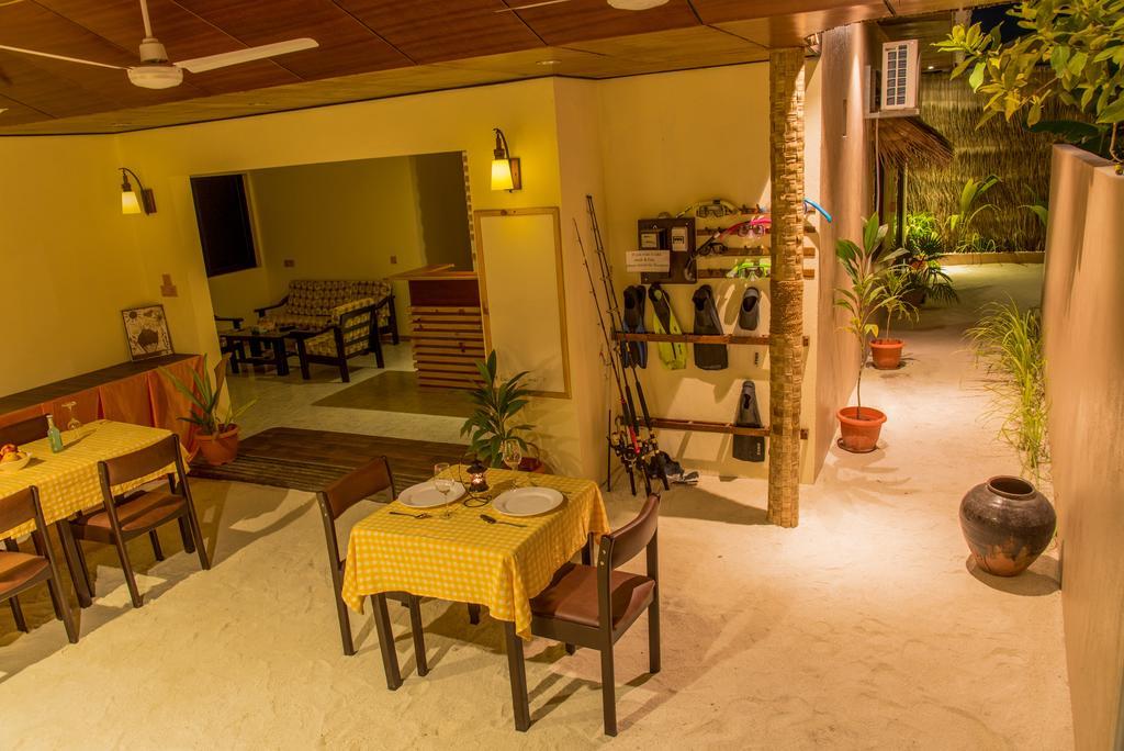 Siesta Beach Hotel остров Маафуши Екстериор снимка
